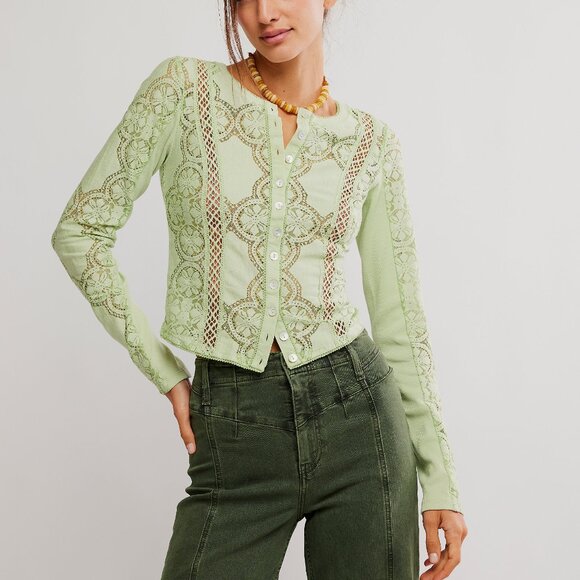 Free People Tops - FREE PEOPLE Jae Knit Long Sleeve / Fresh Green NWT PTP 18” medium